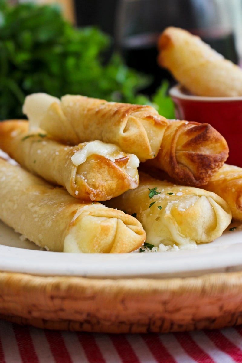 Air Fried Wonton Mozzarella Sticks